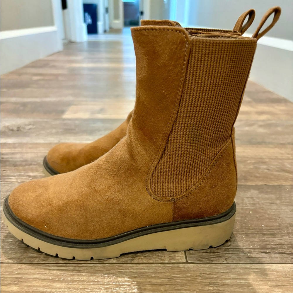 Girls suede wedge booties